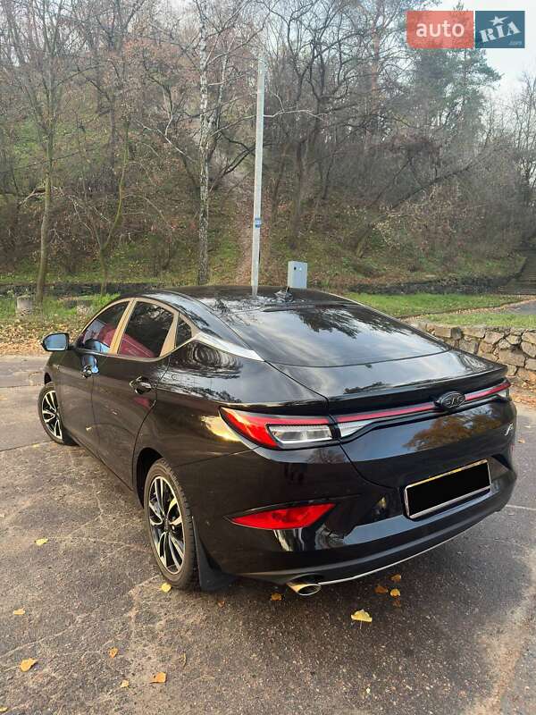 Лифтбек JAC J7 2021 в Черкассах