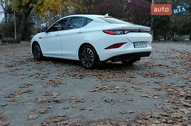 Лифтбек JAC J7 2021 в Синельниково
