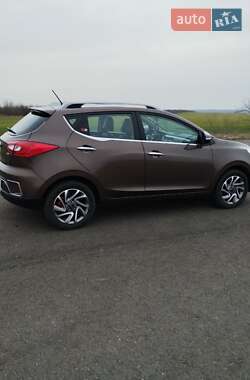 Внедорожник / Кроссовер JAC S2 2020 в 
