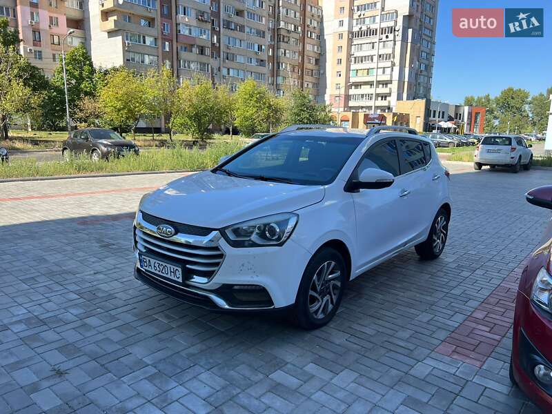Хетчбек JAC S2 2018 в 