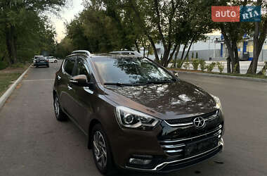 Хэтчбек JAC S2 2018 в 