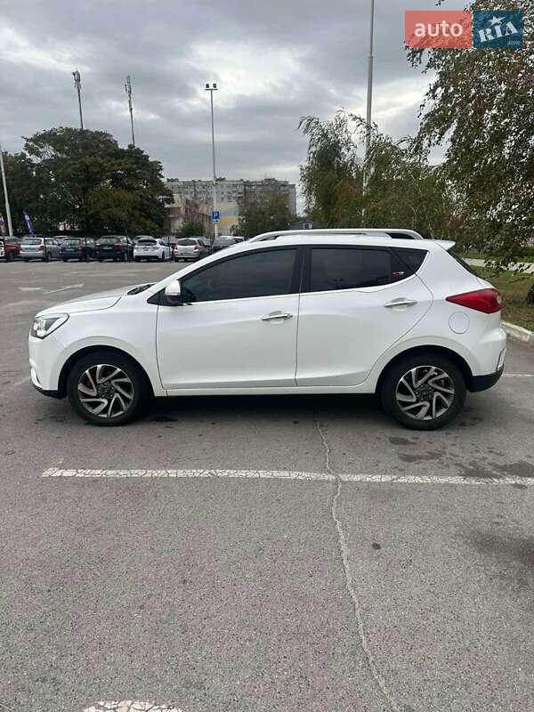 Хэтчбек JAC S2 2016 в Славянске