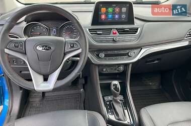 Хэтчбек JAC S3 2018 в 