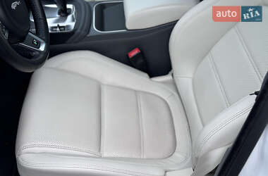 Внедорожник / Кроссовер Jaguar E-Pace 2018 в 