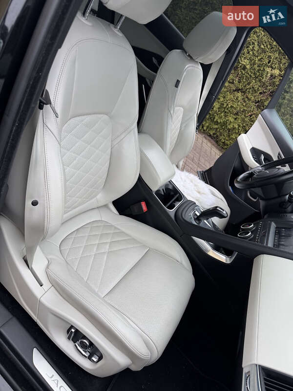Внедорожник / Кроссовер Jaguar E-Pace 2017 в Ивано-Франковске фото 3 Внедорожник / Кроссовер Jaguar E-Pace 2017 в Ивано-Франковске