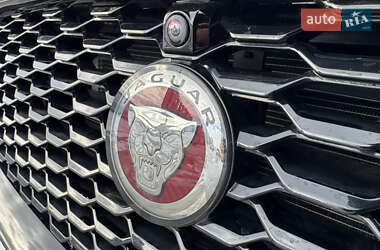 Внедорожник / Кроссовер Jaguar E-Pace 2018 в 