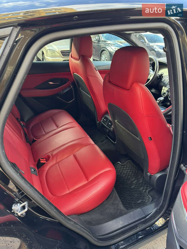 Внедорожник / Кроссовер Jaguar E-Pace 2018 в Киеве