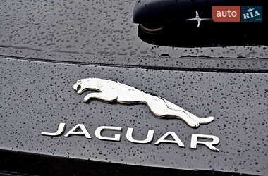 Внедорожник / Кроссовер Jaguar E-Pace 2018 в 