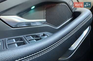 Внедорожник / Кроссовер Jaguar E-Pace 2020 в 