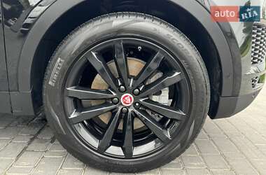 Внедорожник / Кроссовер Jaguar E-Pace 2019 в 