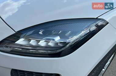 Внедорожник / Кроссовер Jaguar E-Pace 2020 в 