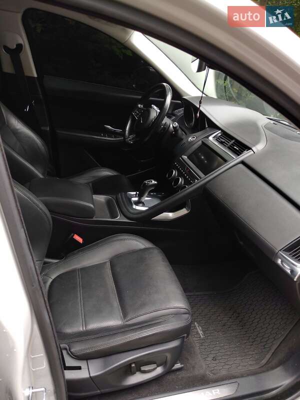 Внедорожник / Кроссовер Jaguar E-Pace 2018 в Киеве