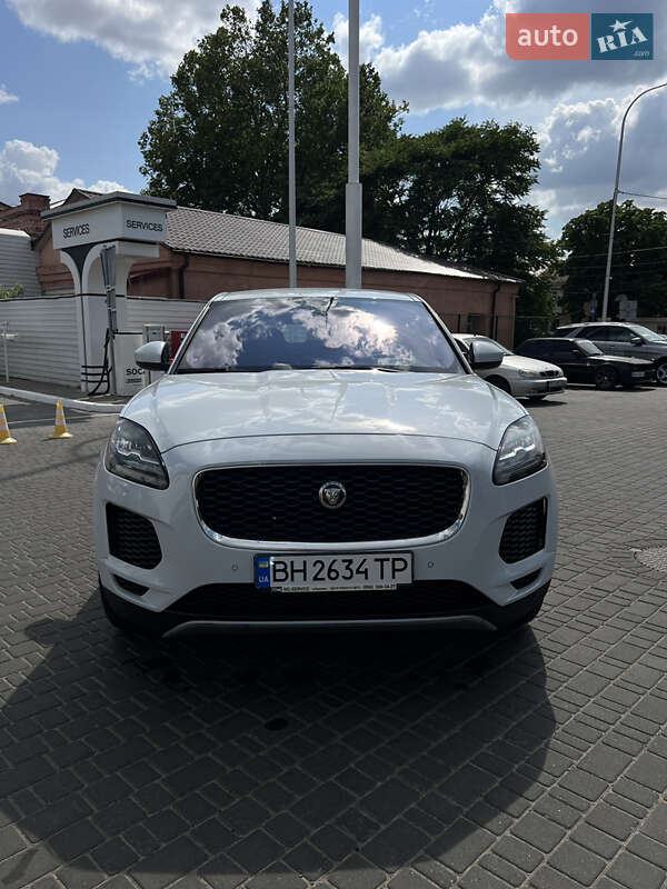 Внедорожник / Кроссовер Jaguar E-Pace 2017 в 