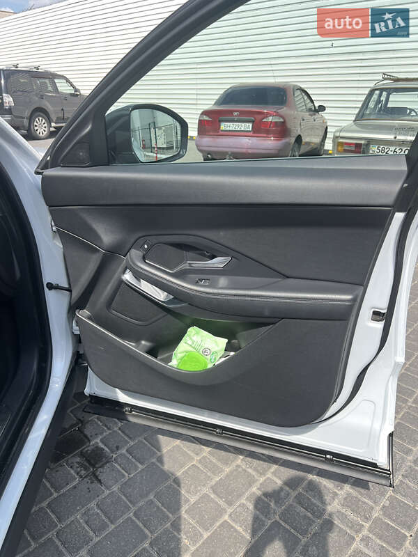 Внедорожник / Кроссовер Jaguar E-Pace 2017 в Одессе