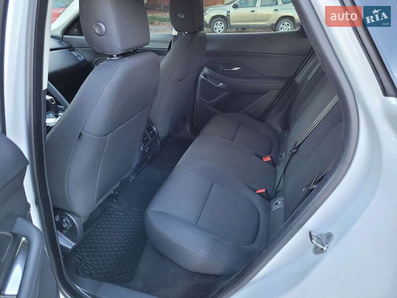 Внедорожник / Кроссовер Jaguar E-Pace 2019 в Киеве