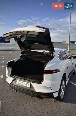Внедорожник / Кроссовер Jaguar E-Pace 2018 в 