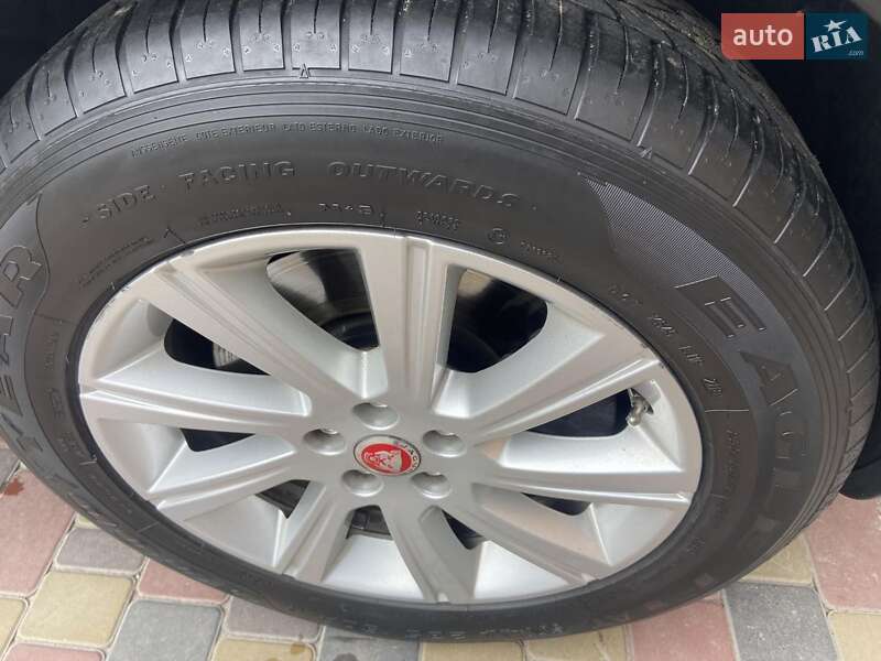 Внедорожник / Кроссовер Jaguar E-Pace 2018 в Зборове