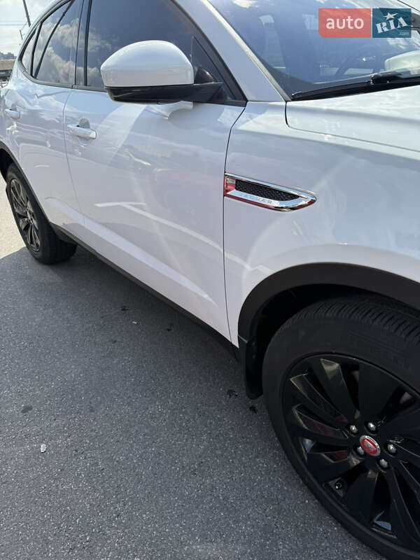 Позашляховик / Кросовер Jaguar E-Pace 2019 в Києві