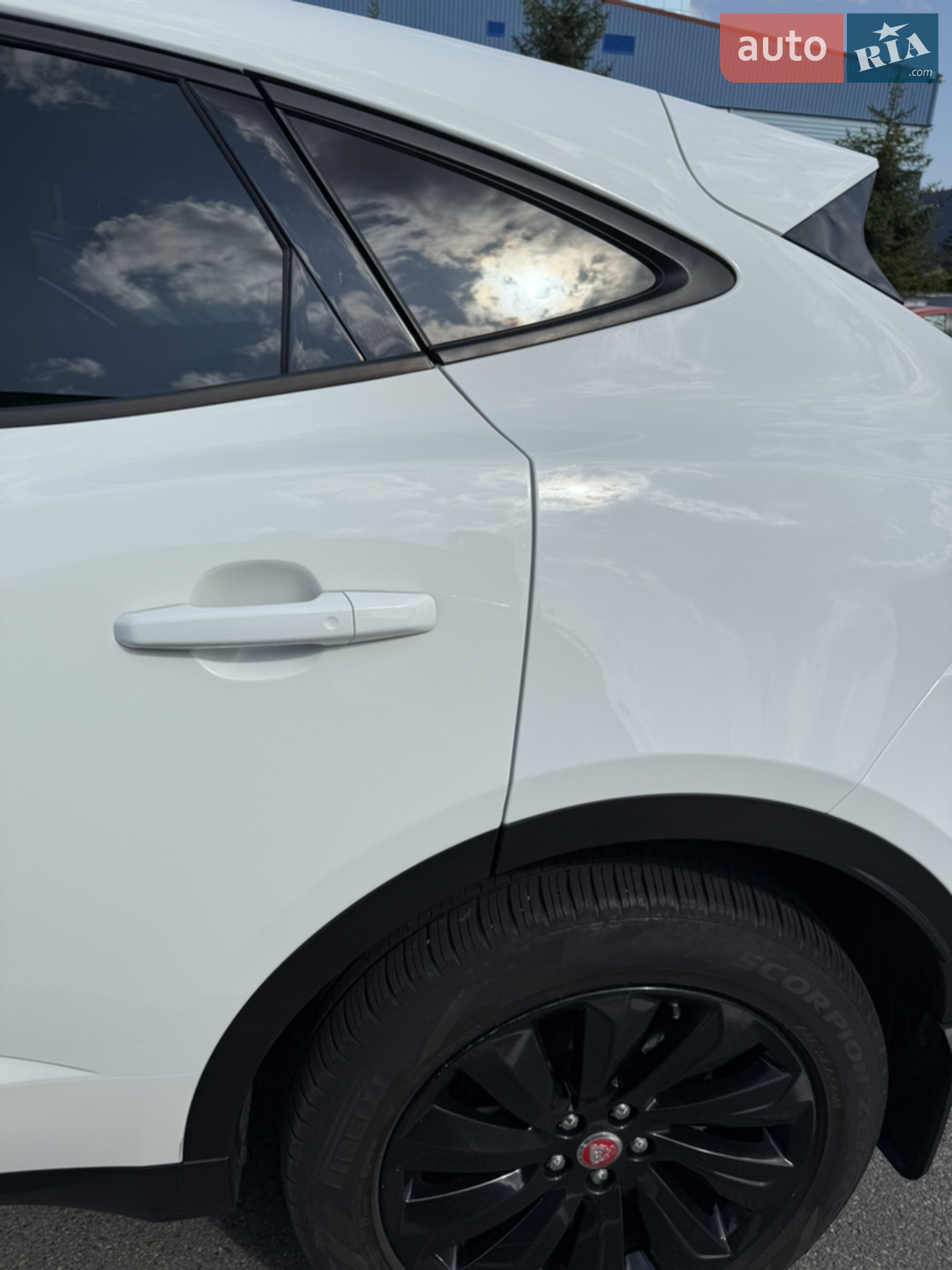 2019 Jaguar E-Pace - мініатюра 21