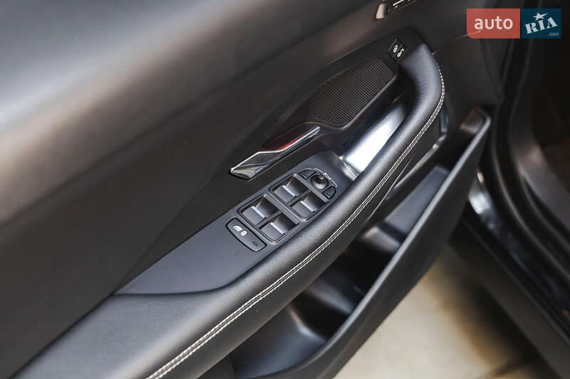 Внедорожник / Кроссовер Jaguar E-Pace 2018 в Одессе