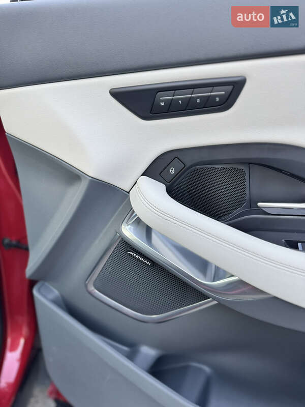 Позашляховик / Кросовер Jaguar E-Pace 2018 в Києві фото 11 Позашляховик / Кросовер Jaguar E-Pace 2018 в Києві