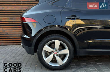 Внедорожник / Кроссовер Jaguar E-Pace 2019 в  фото 12 Внедорожник / Кроссовер Jaguar E-Pace 2019 в