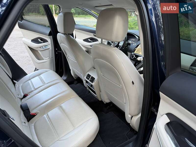 Позашляховик / Кросовер Jaguar E-Pace 2021 в Черкасах