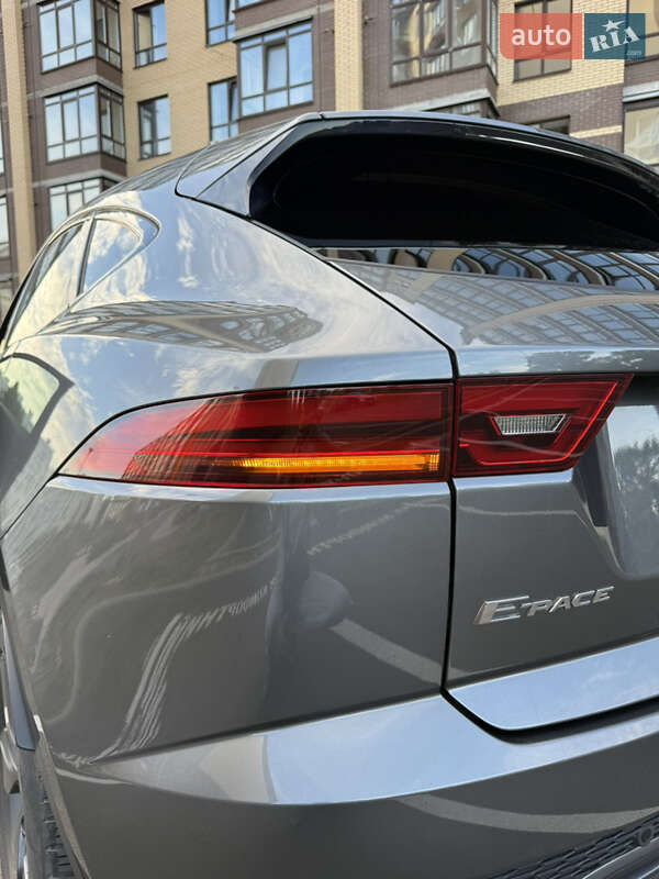 Внедорожник / Кроссовер Jaguar E-Pace 2019 в Киеве
