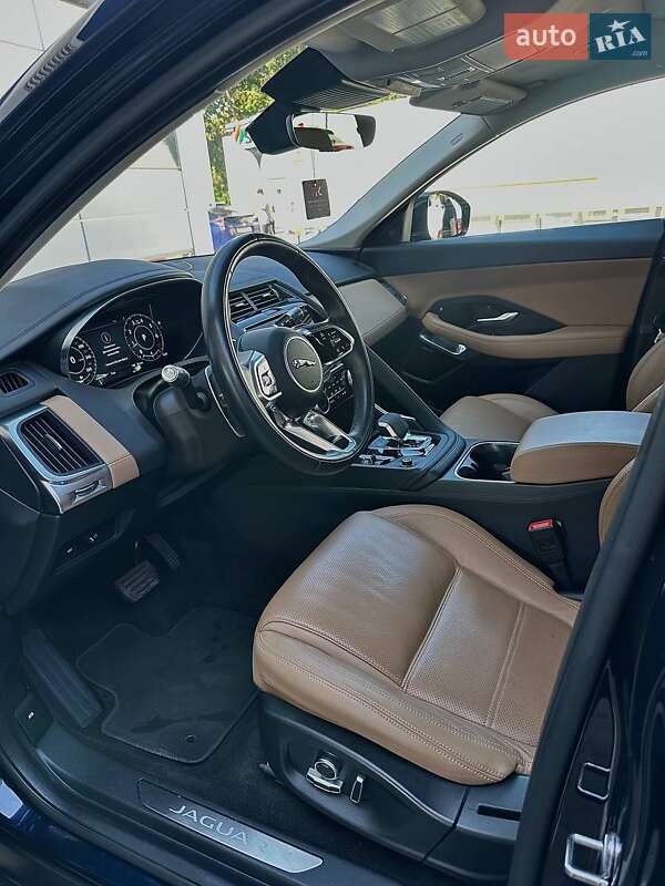 Позашляховик / Кросовер Jaguar E-Pace 2021 в Києві