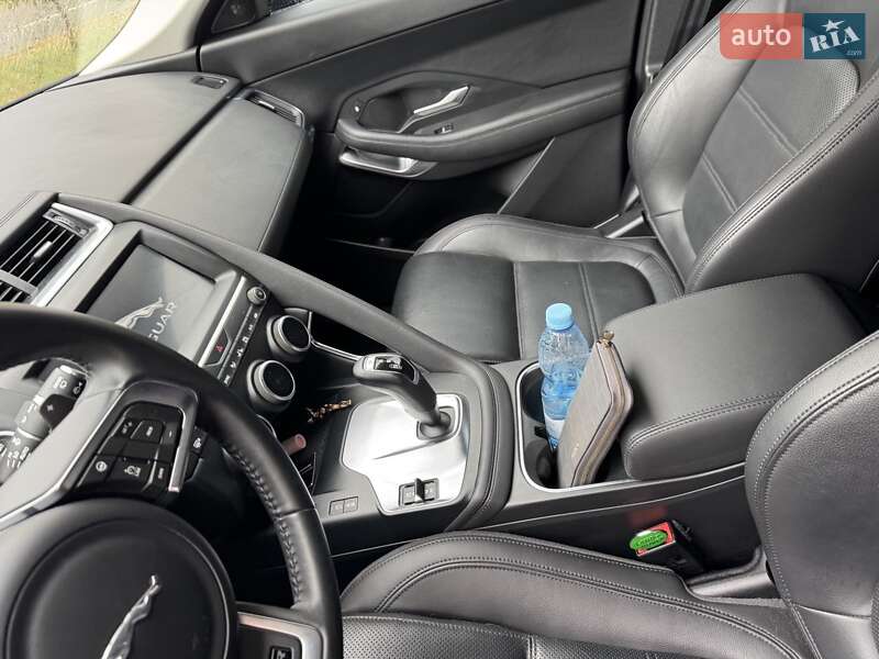 Внедорожник / Кроссовер Jaguar E-Pace 2020 в Киеве