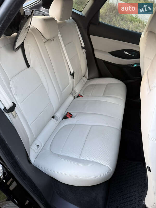 Позашляховик / Кросовер Jaguar E-Pace 2019 в Львові