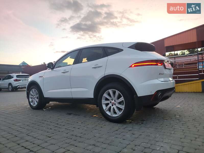 Позашляховик / Кросовер Jaguar E-Pace 2019 в Львові