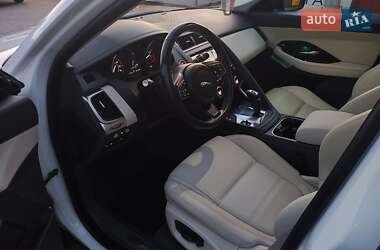 Позашляховик / Кросовер Jaguar E-Pace 2019 в 