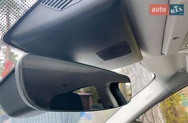 Позашляховик / Кросовер Jaguar E-Pace 2018 в 