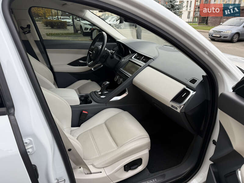 Позашляховик / Кросовер Jaguar E-Pace 2018 в Києві
