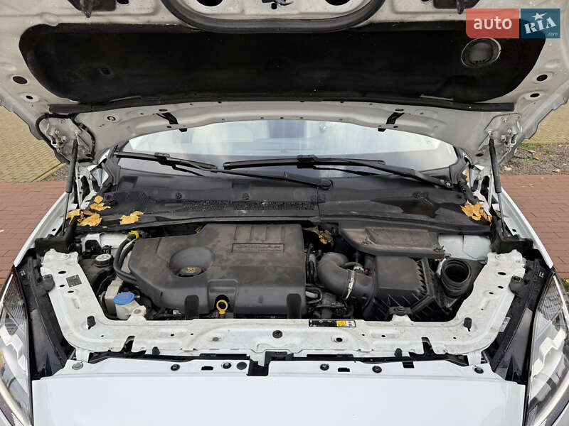 Позашляховик / Кросовер Jaguar E-Pace 2018 в Києві