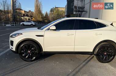 Позашляховик / Кросовер Jaguar E-Pace 2017 в Києві