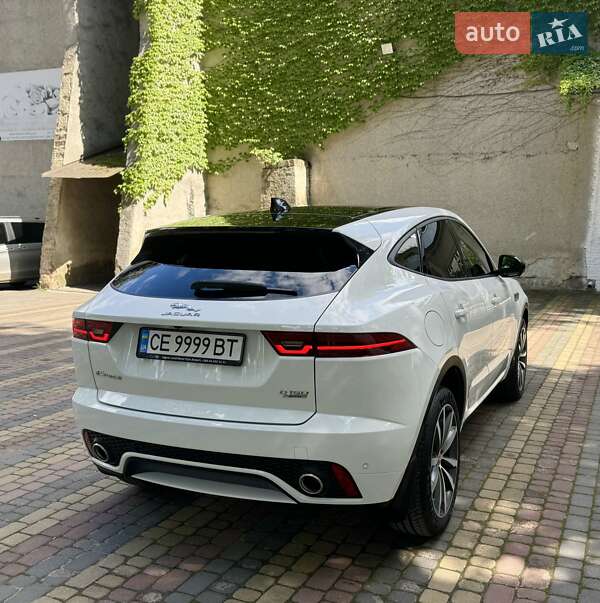 Позашляховик / Кросовер Jaguar E-Pace 2020 в Чернівцях
