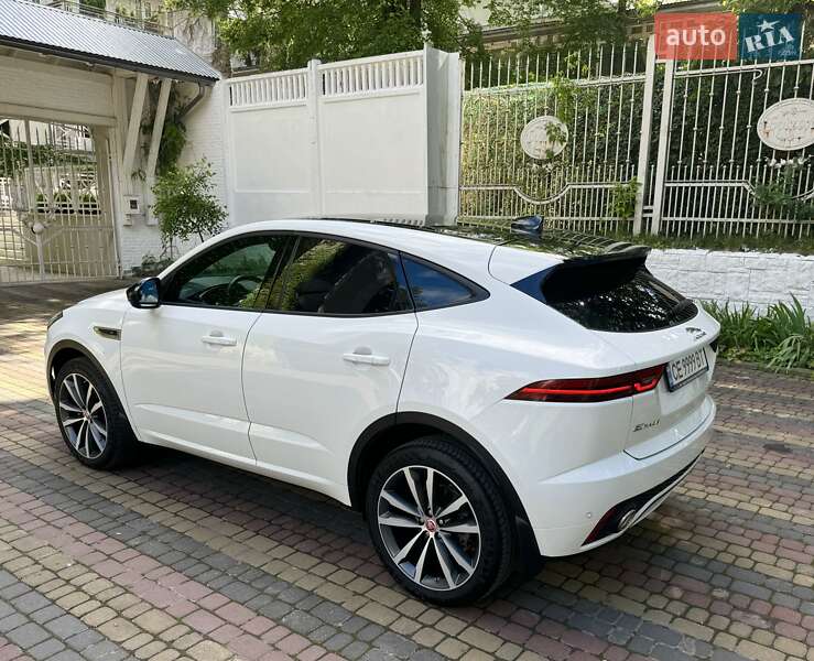 Позашляховик / Кросовер Jaguar E-Pace 2020 в Чернівцях