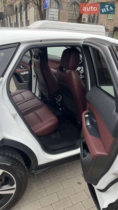 Внедорожник / Кроссовер Jaguar E-Pace 2023 в Киеве