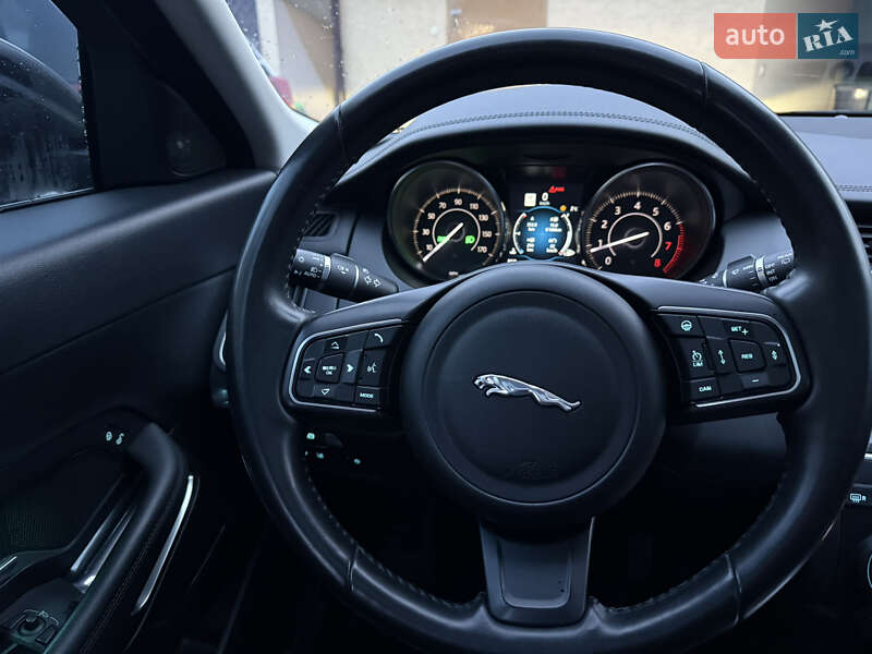 Внедорожник / Кроссовер Jaguar E-Pace 2018 в Ковеле фото 5 Внедорожник / Кроссовер Jaguar E-Pace 2018 в Ковеле