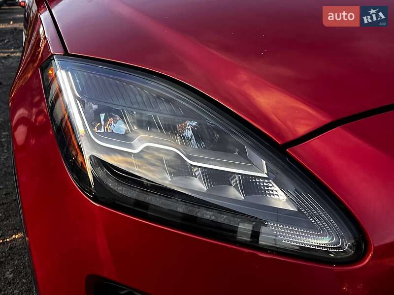 Внедорожник / Кроссовер Jaguar E-Pace 2018 в Луцке фото 38 Внедорожник / Кроссовер Jaguar E-Pace 2018 в Луцке