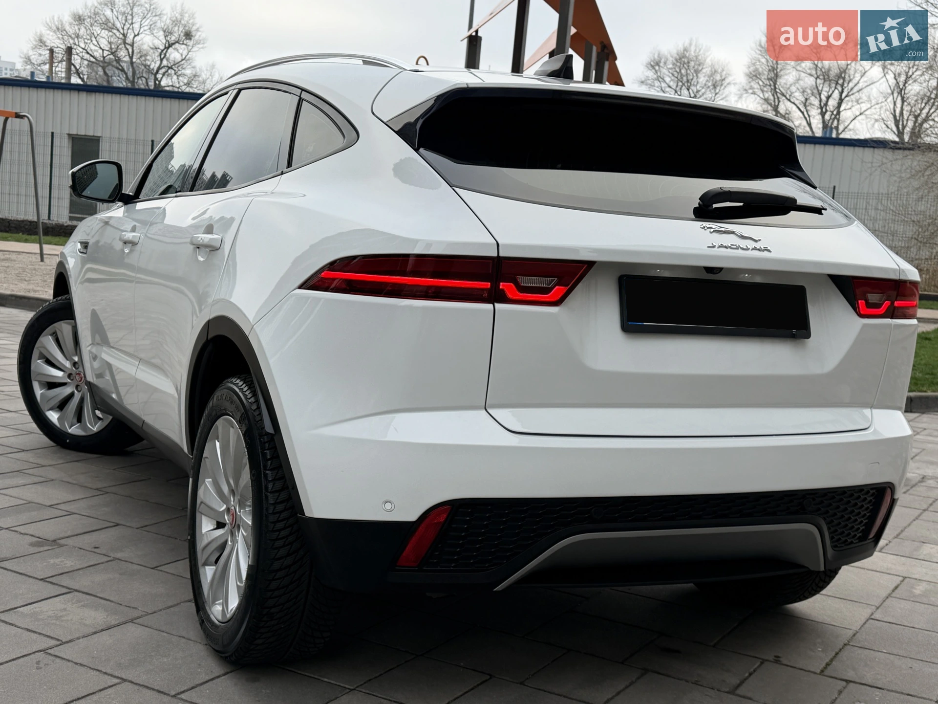 2020 Jaguar E-Pace - мініатюра 2
