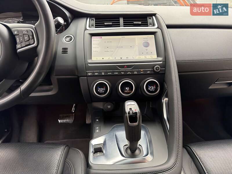 Внедорожник / Кроссовер Jaguar E-Pace 2020 в Киеве