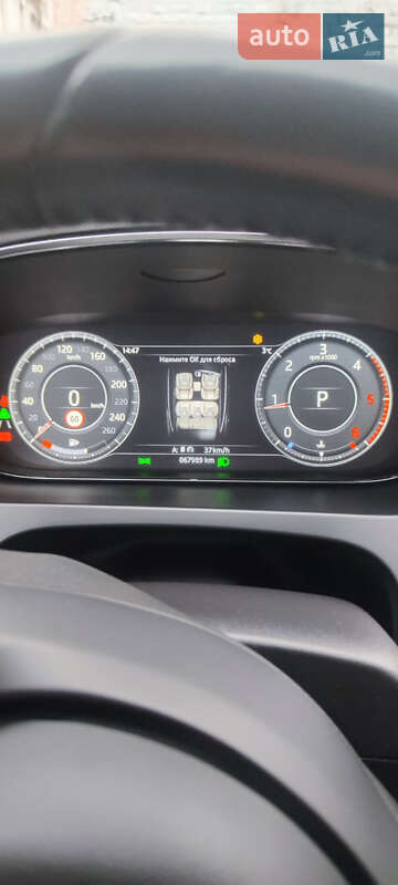 Внедорожник / Кроссовер Jaguar E-Pace 2018 в Киеве