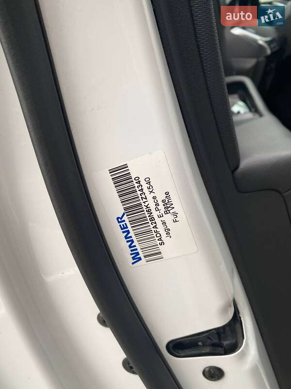 Внедорожник / Кроссовер Jaguar E-Pace 2018 в Киеве фото 43 Внедорожник / Кроссовер Jaguar E-Pace 2018 в Киеве