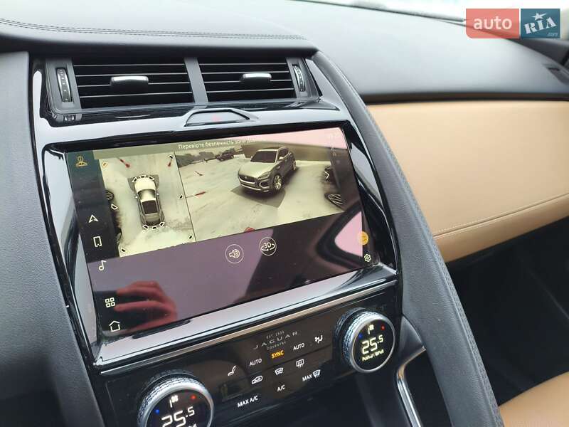 Внедорожник / Кроссовер Jaguar E-Pace 2021 в Киеве