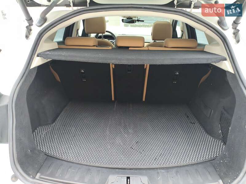 Внедорожник / Кроссовер Jaguar E-Pace 2021 в Киеве