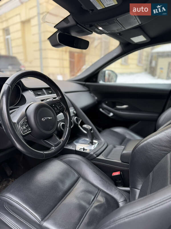 Позашляховик / Кросовер Jaguar E-Pace 2017 в Києві