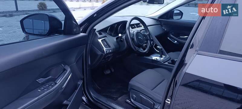 Позашляховик / Кросовер Jaguar E-Pace 2018 в Ужгороді